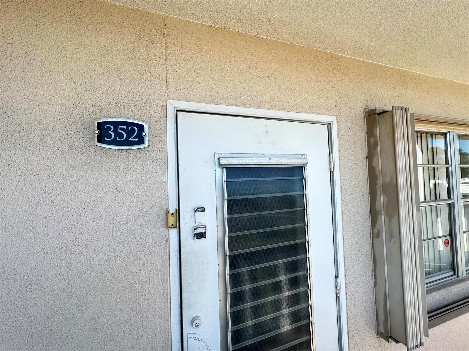 352 Southampton C, West Palm Beach, FL 33417 photo 3