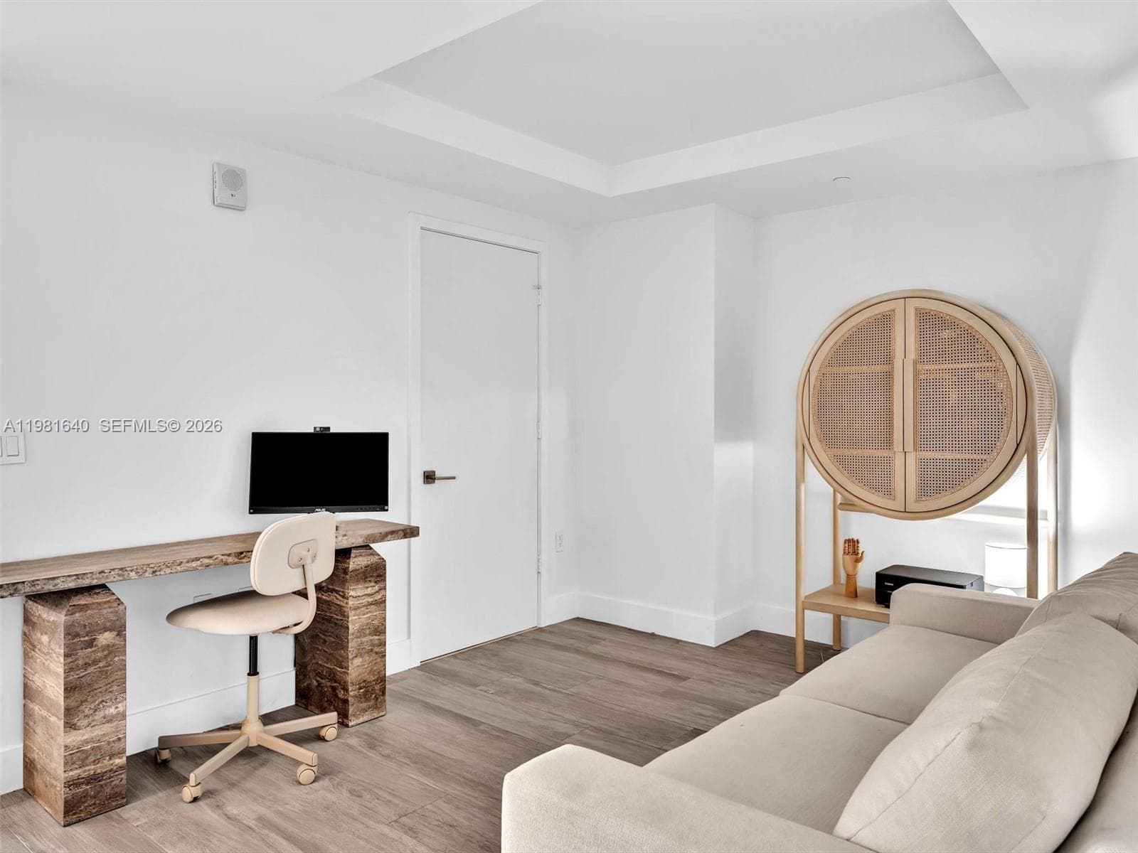 121 NE 34th St # 2102, Miami, FL 33137 photo 5