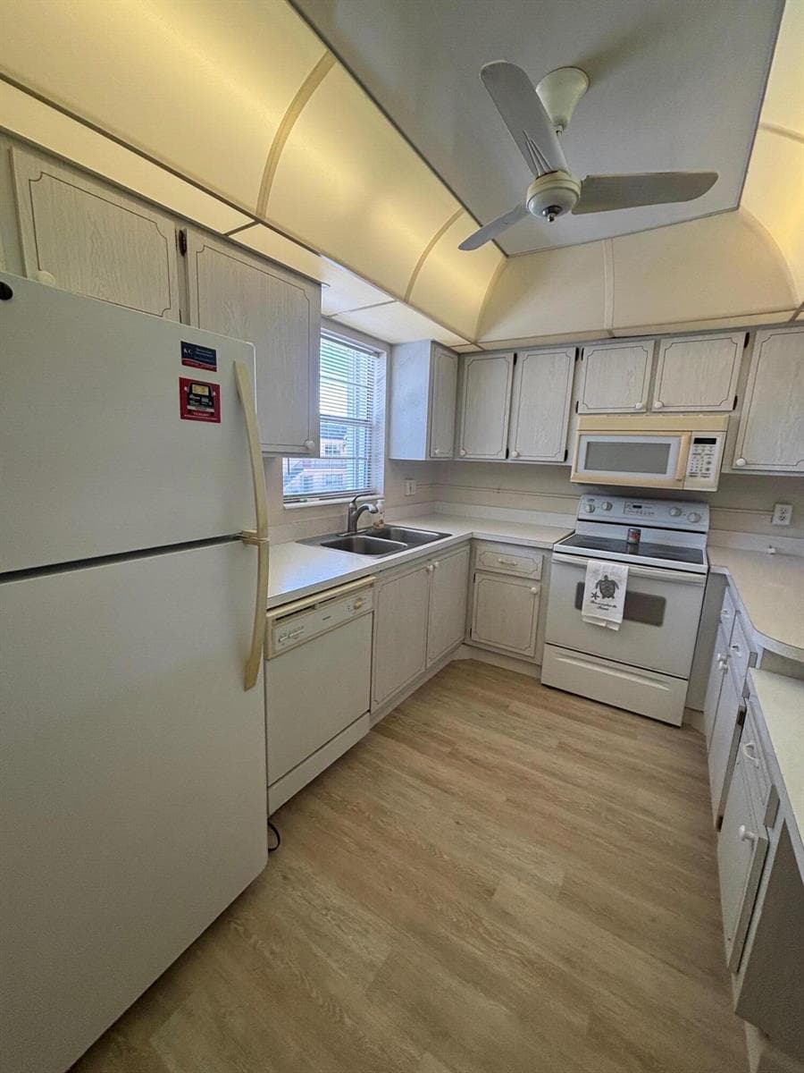 2950 SE Ocean Boulevard # 7-5, Stuart, FL 34996 photo 4
