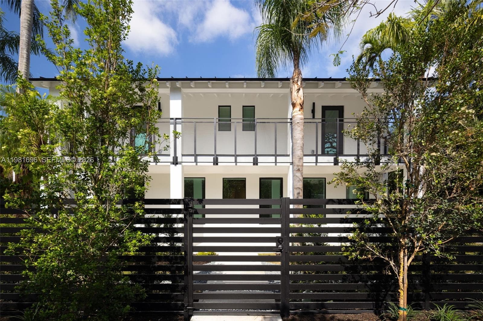 1701 Micanopy Ave, Coconut Grove, FL 33133 photo 4