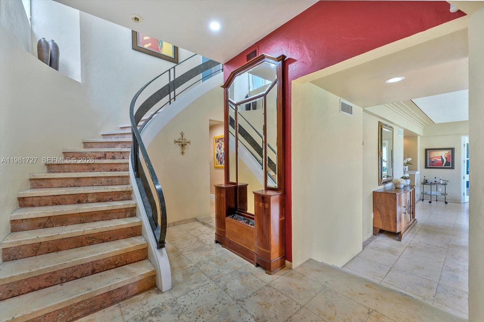 1021 N Greenway Dr, Coral Gables, FL 33134 photo 4
