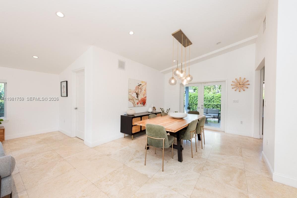 717 Benevento Ave, Coral Gables, FL 33146 photo 5