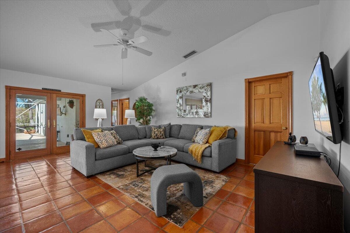 103 Olympus Circle, Jupiter, FL 33477 photo 3