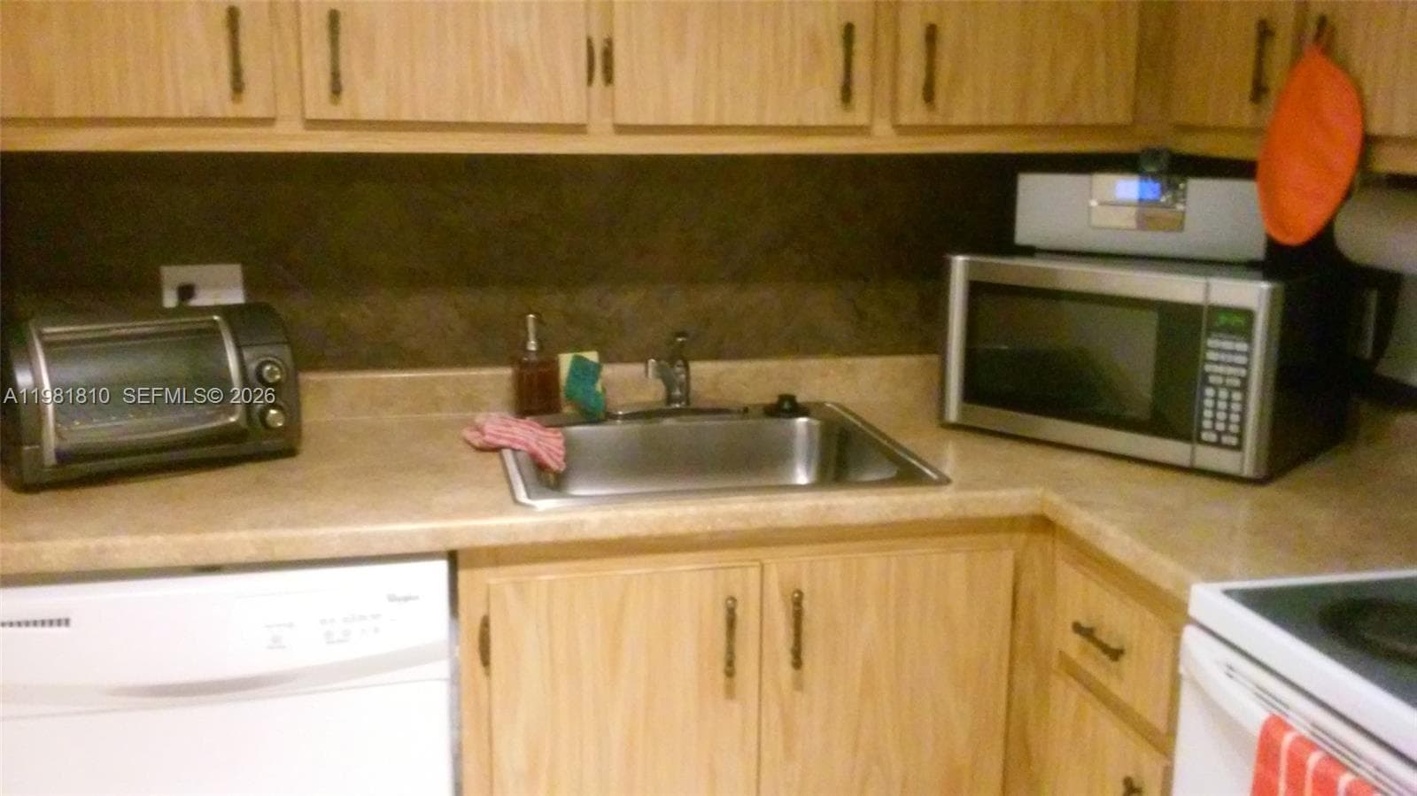 5530 NW 44th St # 411C, Lauderhill, FL 33319 photo 4