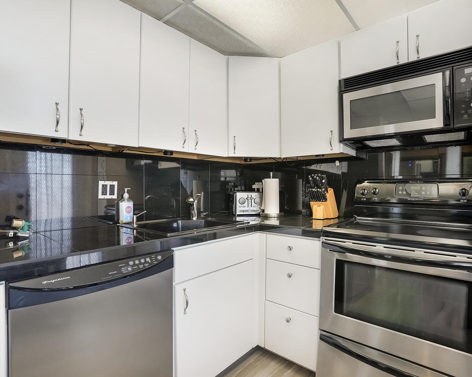 2671 S Course Drive # 907, Pompano Beach, FL 33069 photo 2