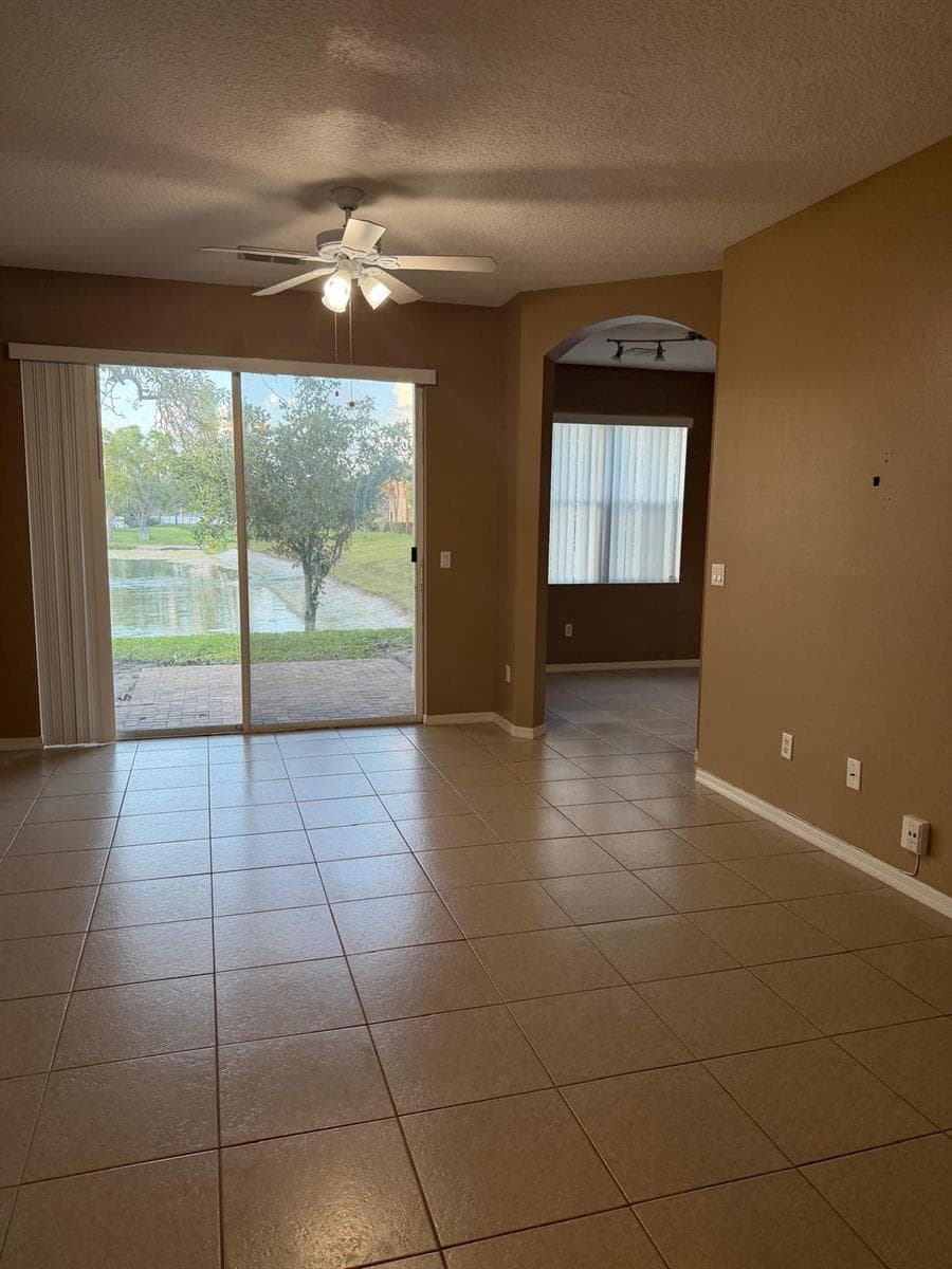 1510 Seminole Palms Drive, FL 33463 photo 2