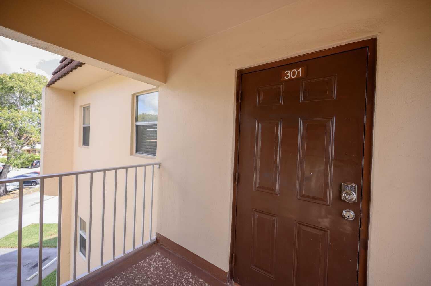 8861 Sunrise Lakes Boulevard # Unit 301, Sunrise, FL 33322 photo 2