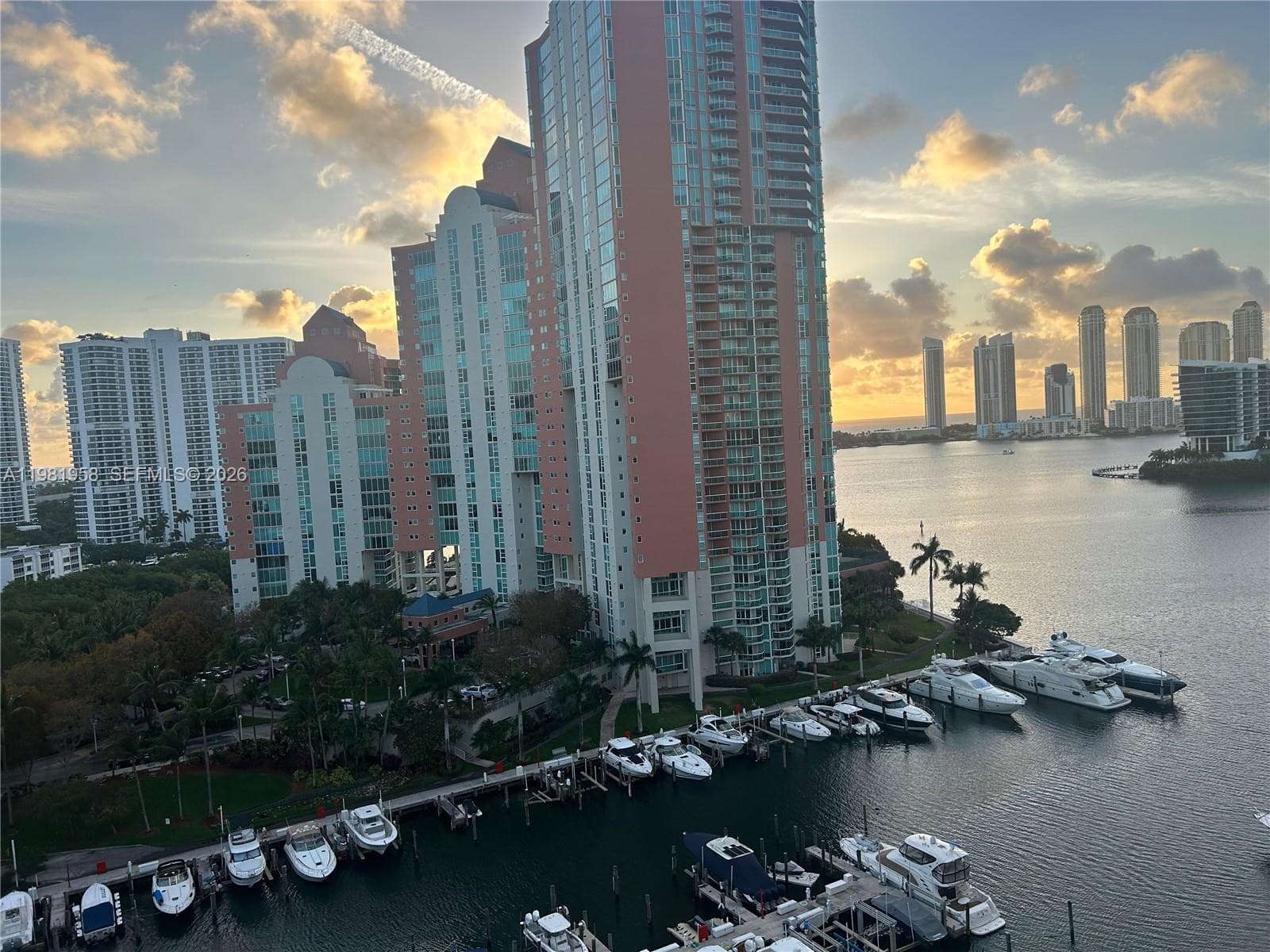 3340 NE 190th St # 1407, Aventura, FL 33180 photo 2