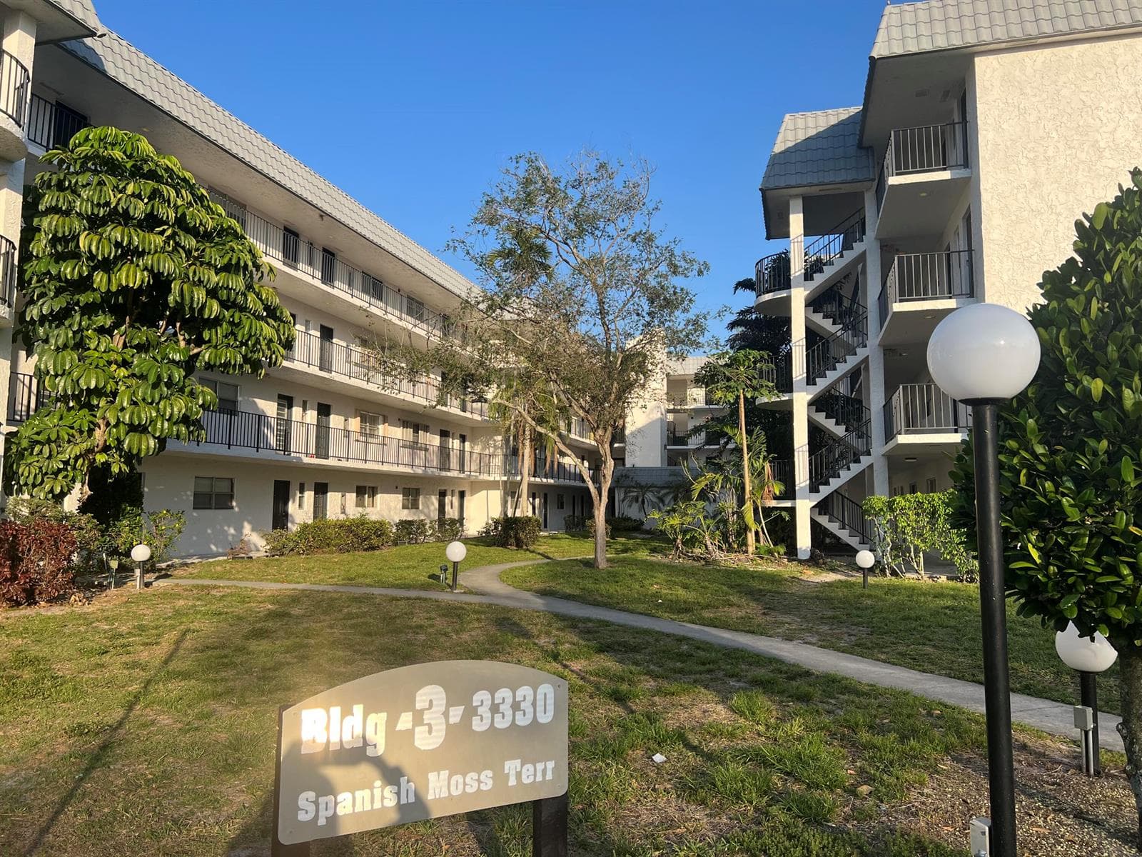 3330 Spanish Moss Terrace # 406, Lauderhill, FL 33319 photo 4