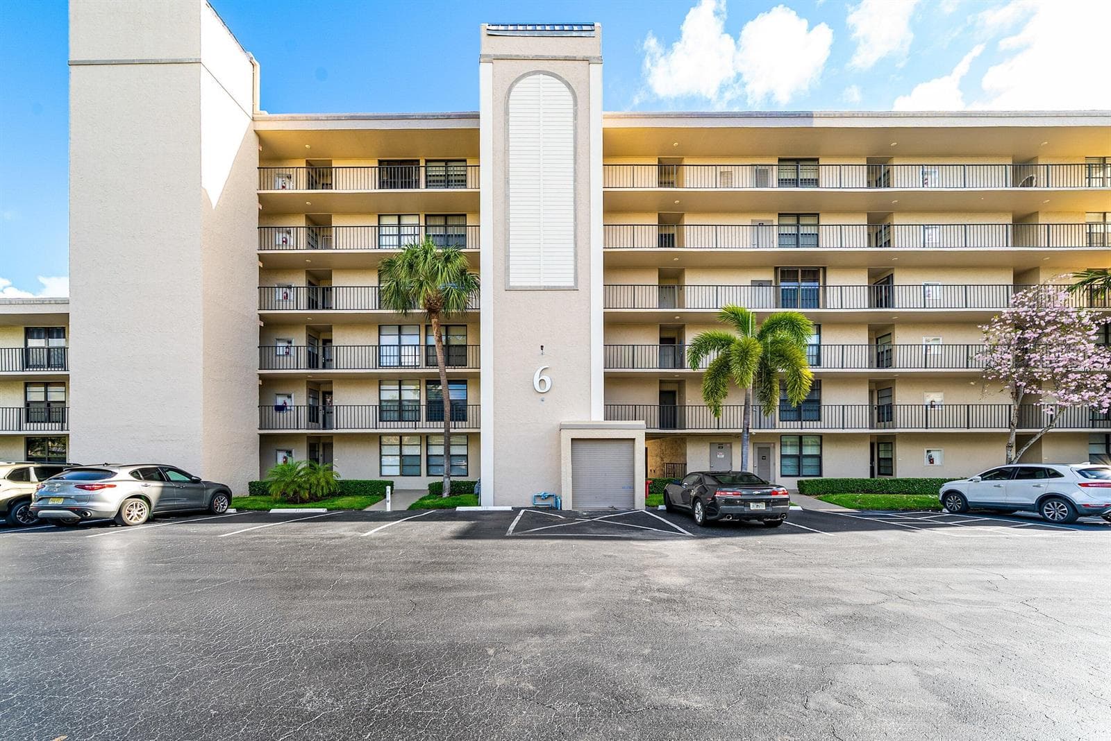6 Royal Palm Way # 605, Boca Raton, FL 33432 photo 3