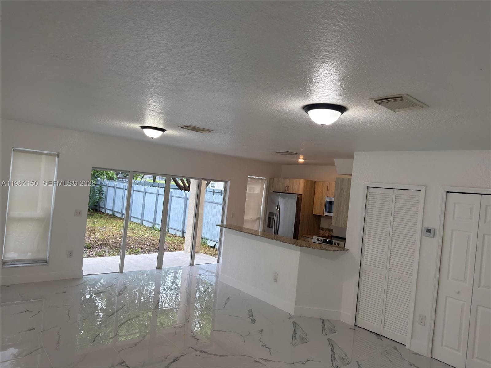 689 NW 6th St # 689, Florida City, FL 33034 photo 2