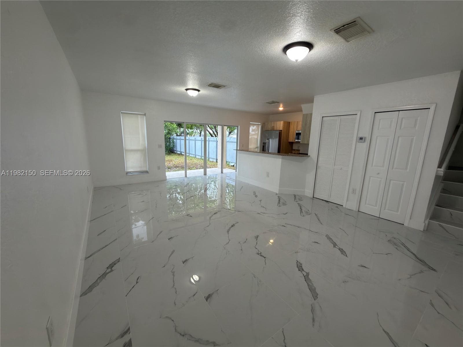 689 NW 6th St # 689, Florida City, FL 33034 photo 3