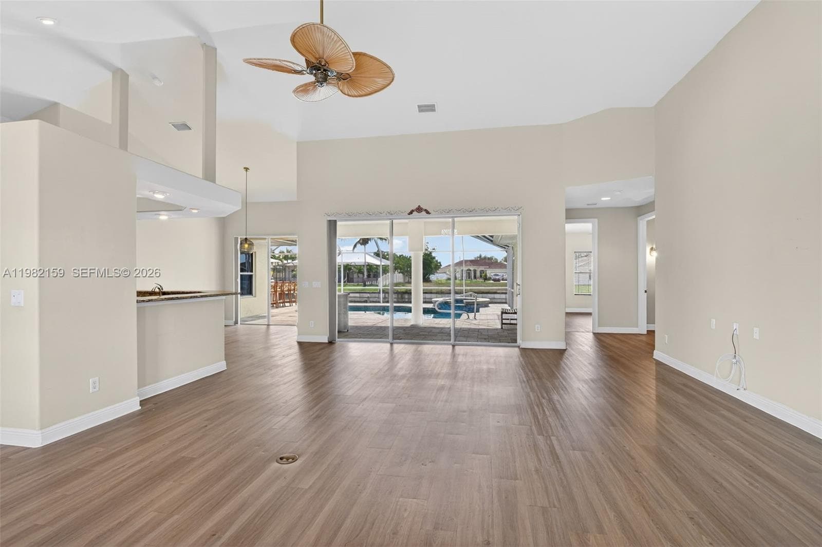 1414 NE 2nd Ter, Cape Coral, FL 33909 photo 4