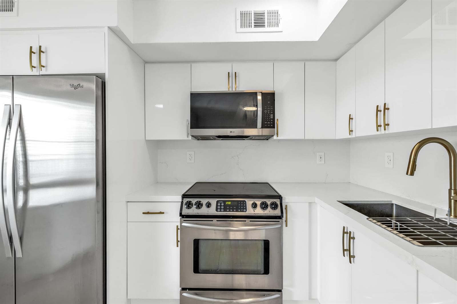 924 SE 2nd Street # 32, Fort Lauderdale, FL 33301 photo 5