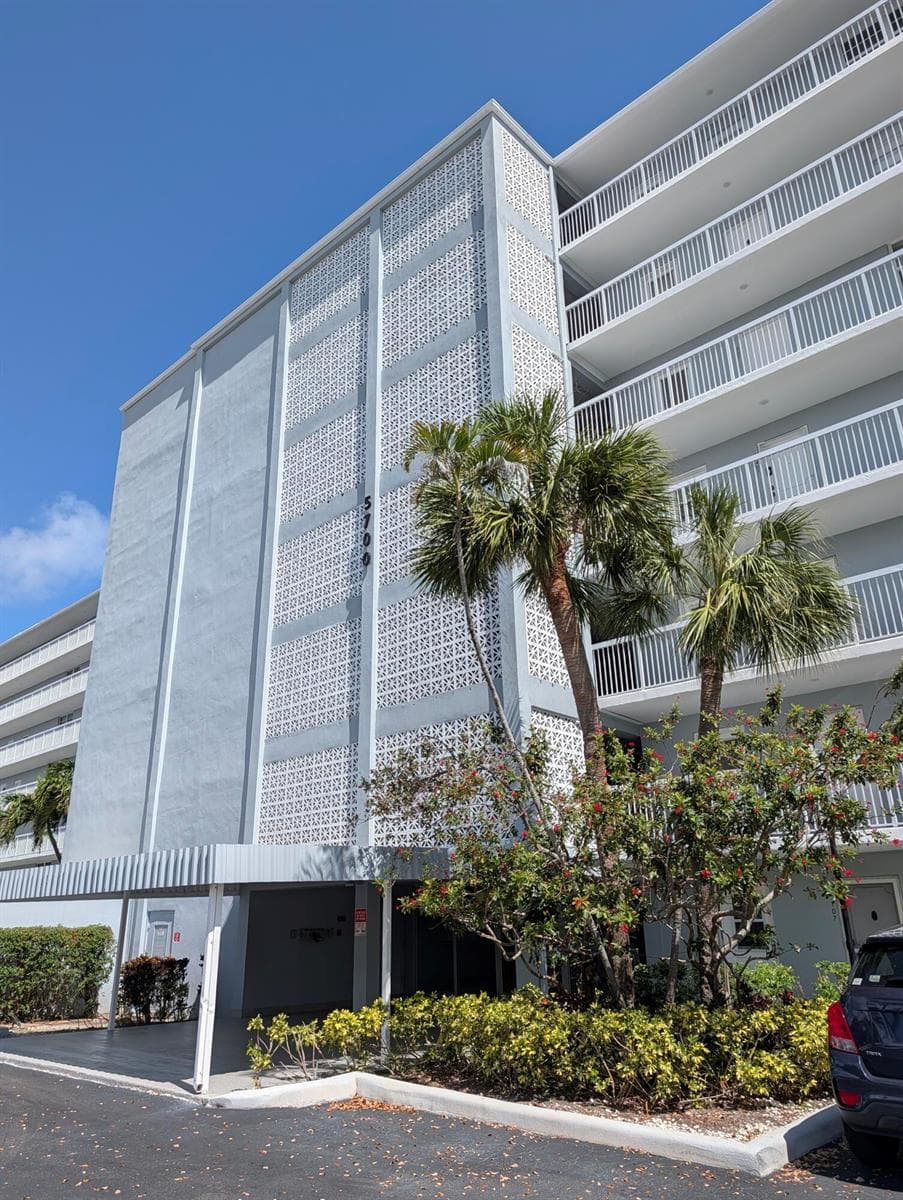 5700 NW 2nd Avenue # 509, Boca Raton, FL 33487 photo 3