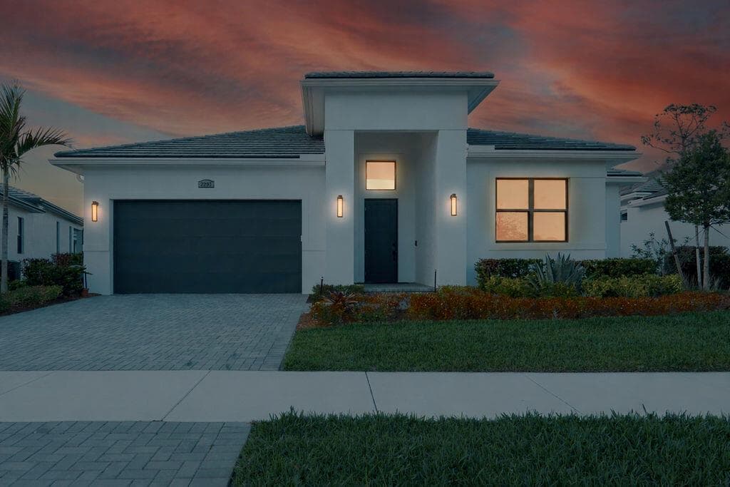 2293 SE Canopy Cove Lane, Port St. Lucie, FL 34984 photo 2