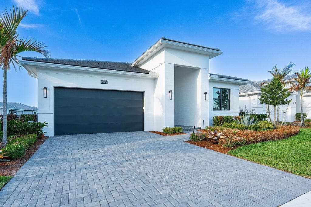 2293 SE Canopy Cove Lane, Port St. Lucie, FL 34984 photo 4