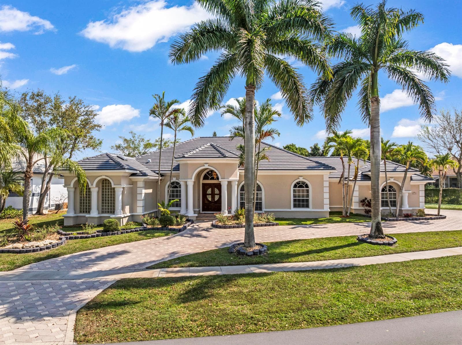 2296 Greenview Cove Drive, Wellington, FL 33414 photo 2