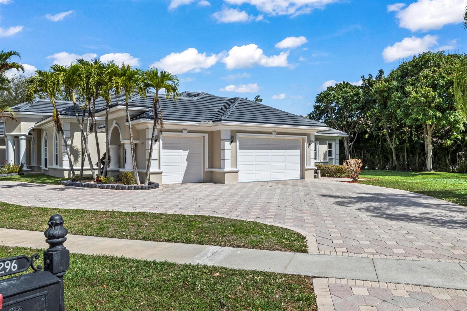 2296 Greenview Cove Drive, Wellington, FL 33414 photo 4