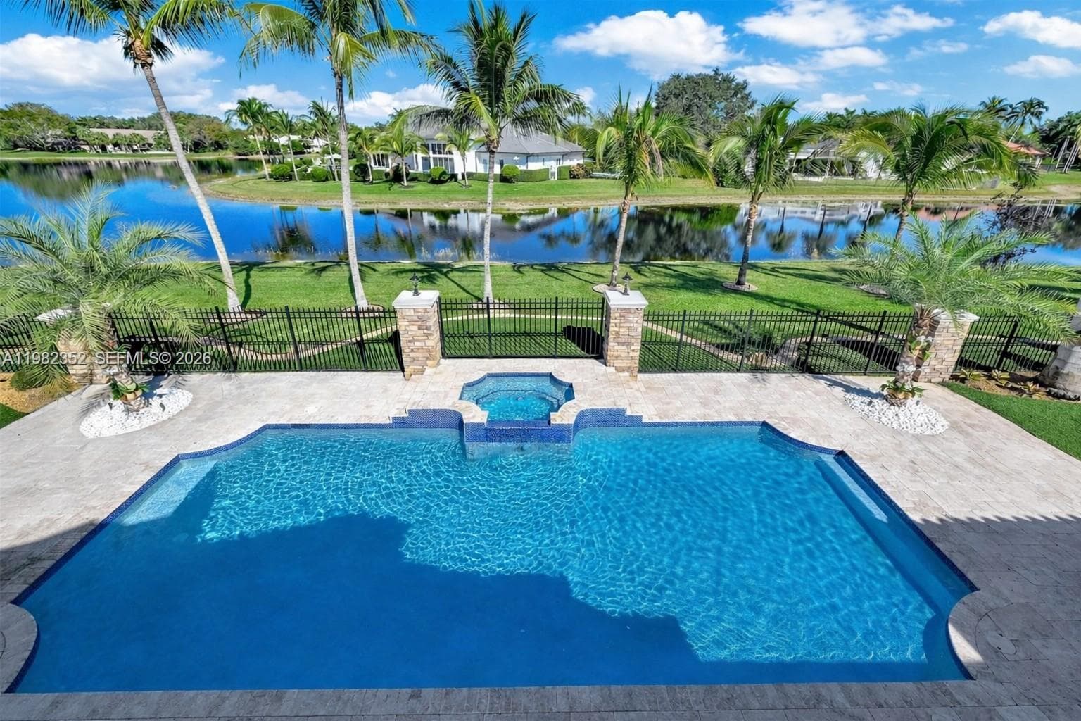 2905 Paddock Rd, Weston, FL 33331 photo 3
