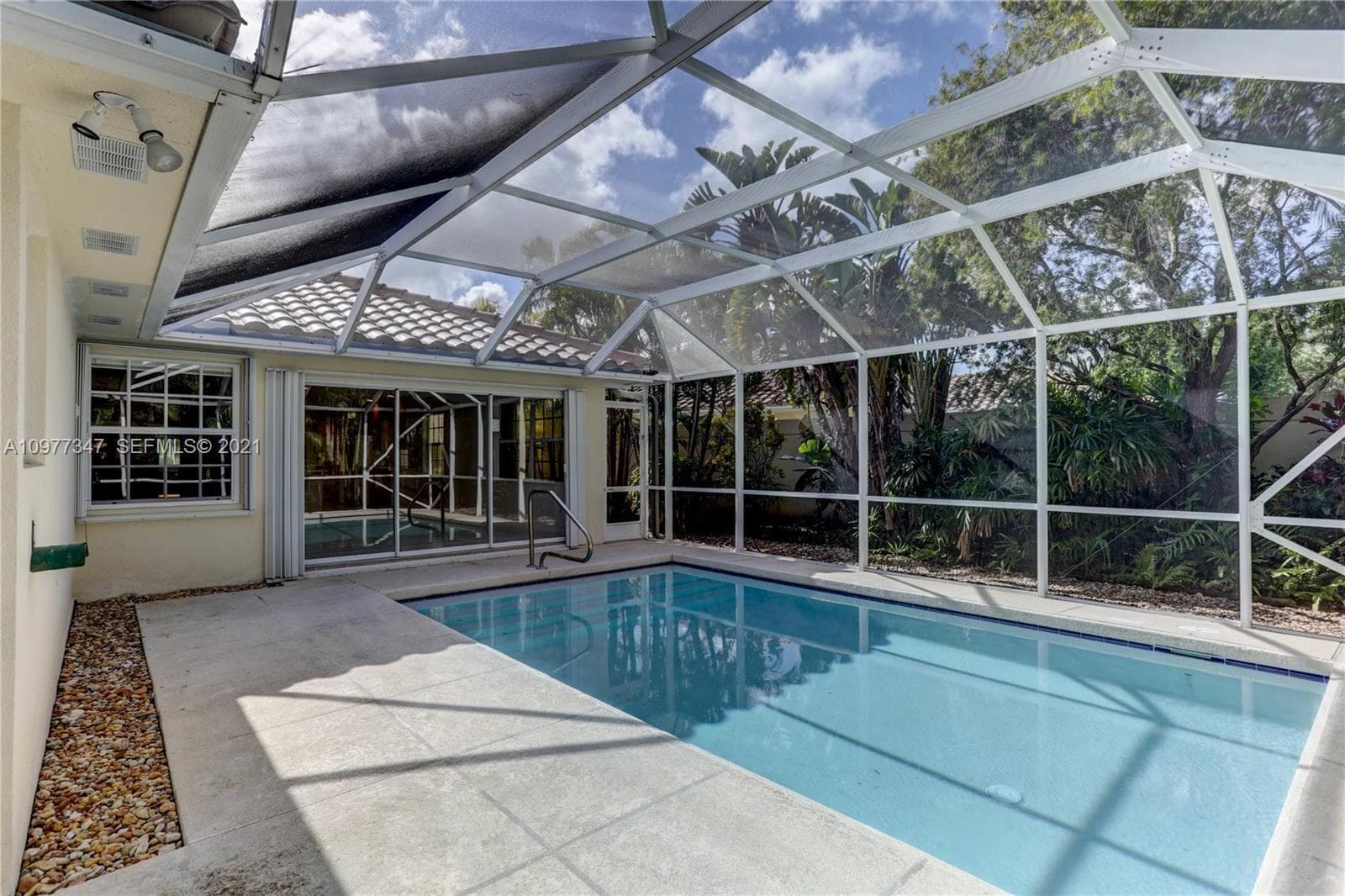 7819 SE Spicewood Circle, Hobe Sound, FL 33455 photo 2