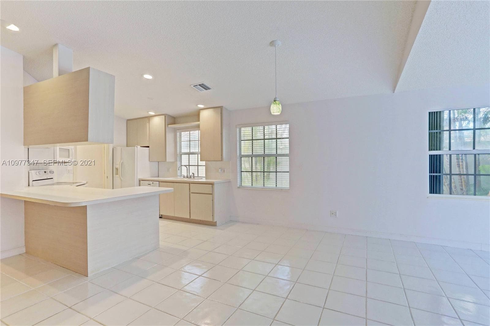 7819 SE Spicewood Circle, Hobe Sound, FL 33455 photo 4
