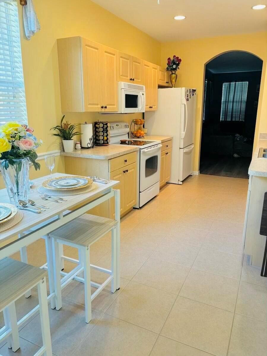2104 SE Eatonville Drive, Port St. Lucie, FL 34952 photo 5