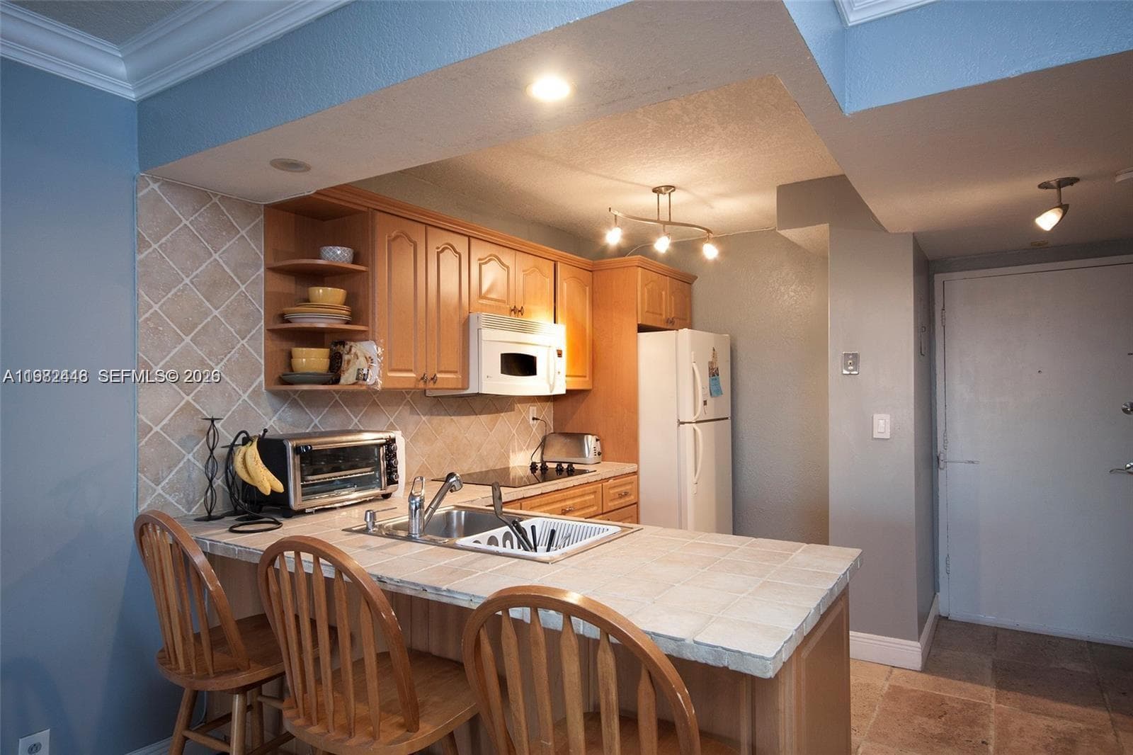 1455 N Treasure Dr # 5E, North Bay Village, FL 33141 photo 4