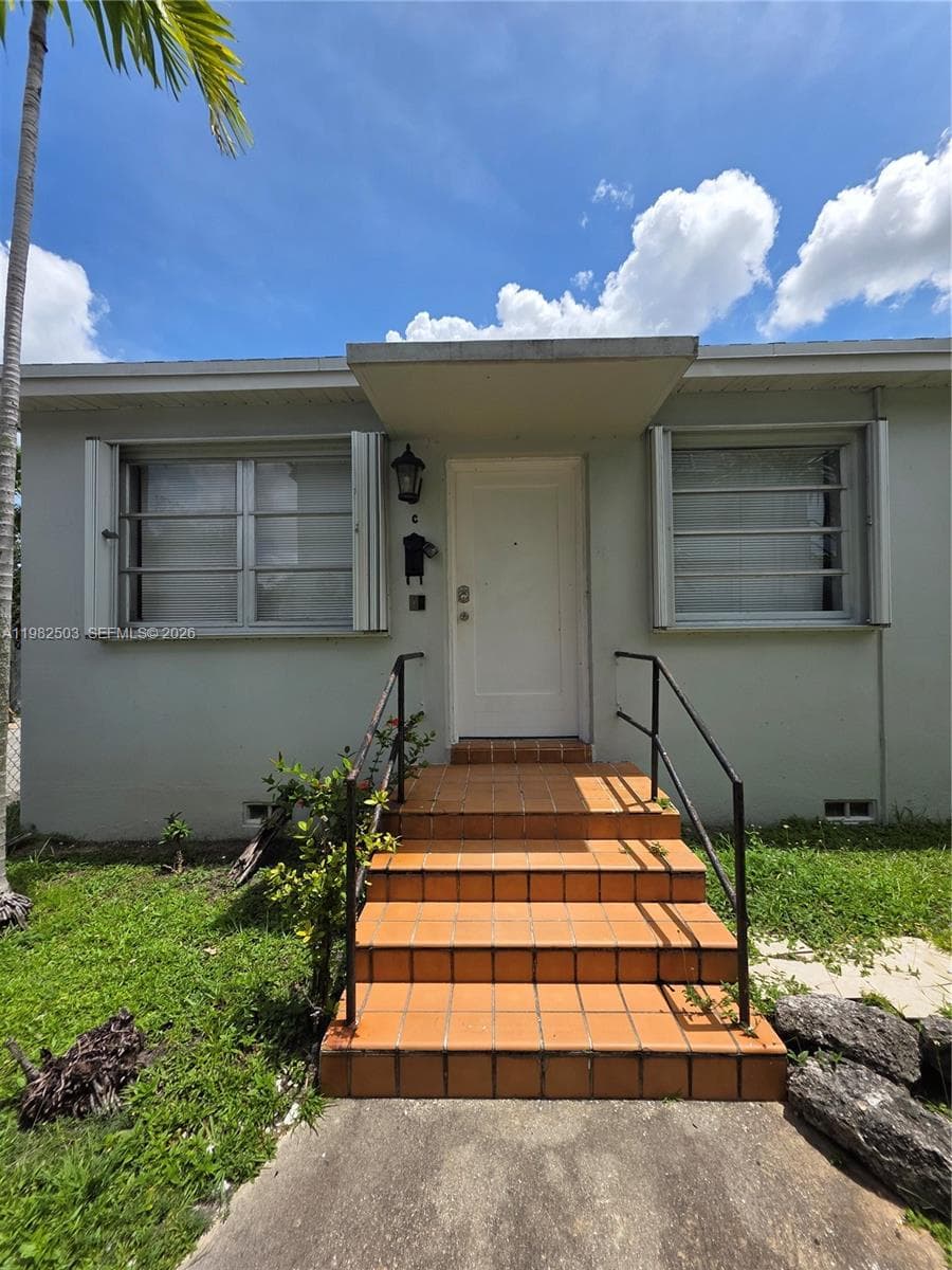 57 Esplanade Dr # C, Miami Springs, FL 33166 photo 3