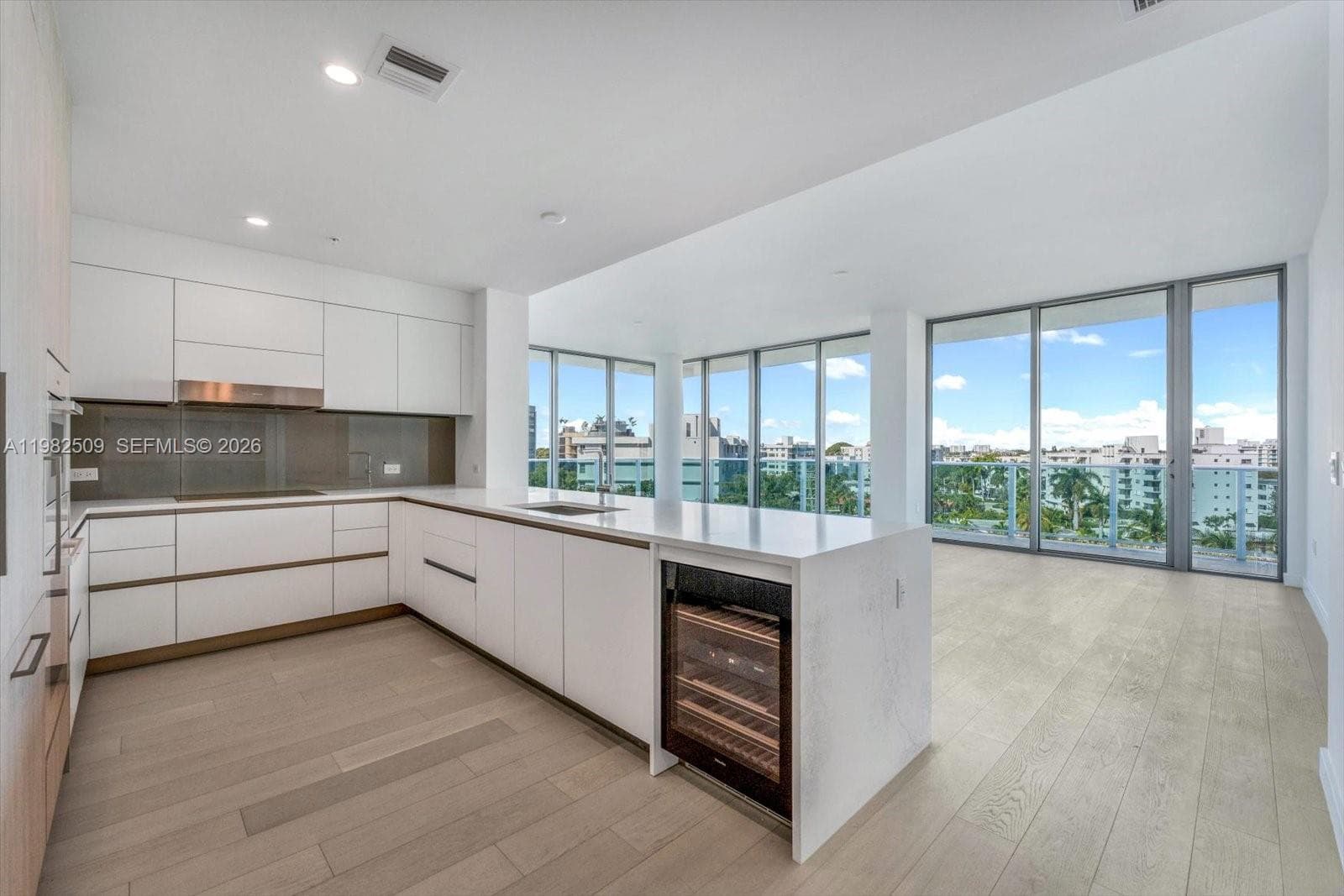 9201 E Bay Harbor Dr # 702, Bay Harbor Islands, FL 33154