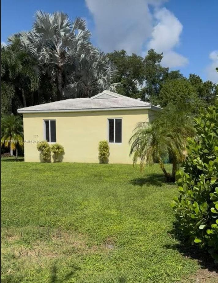 1015 NE 112th St, Biscayne Park, FL 33161