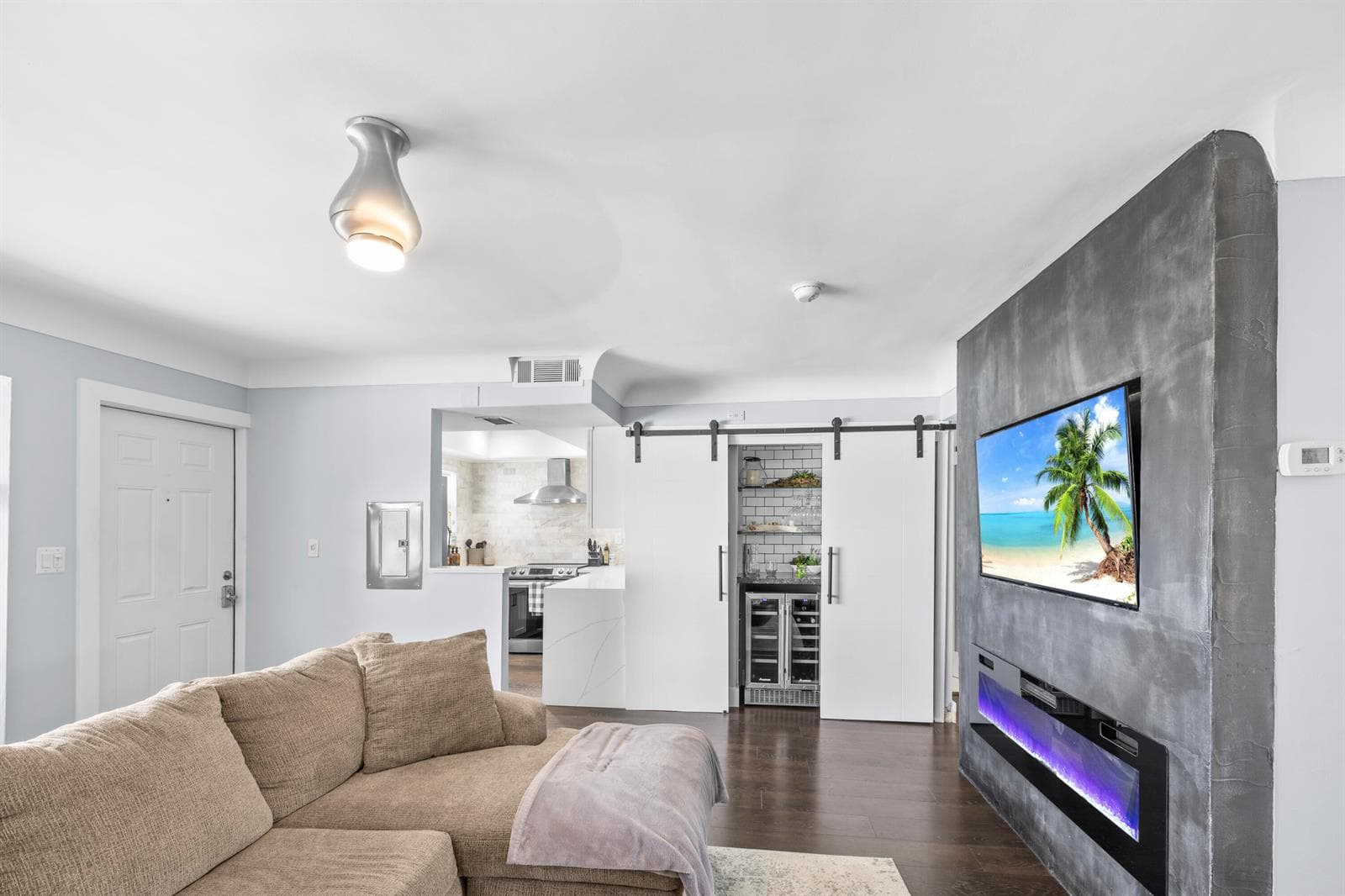 535 Hendricks Isle # 302, Fort Lauderdale, FL 33301 photo 3