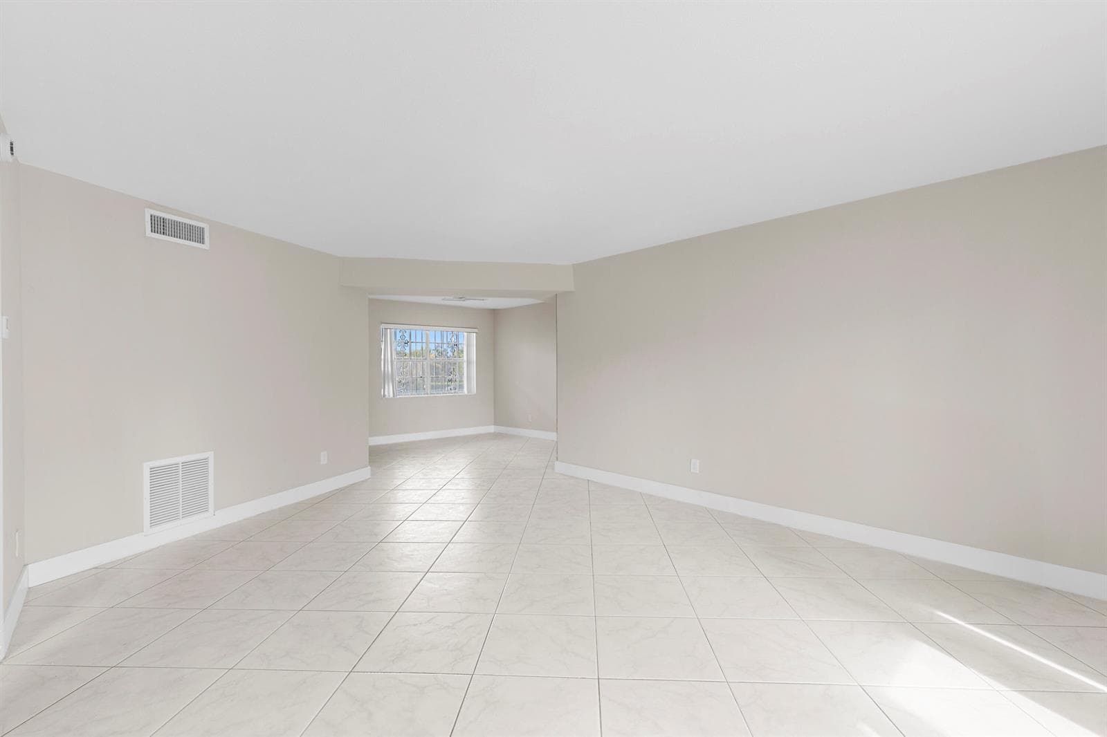 4141 NW 44th Avenue # 224, Lauderdale Lakes, FL 33319 photo 4