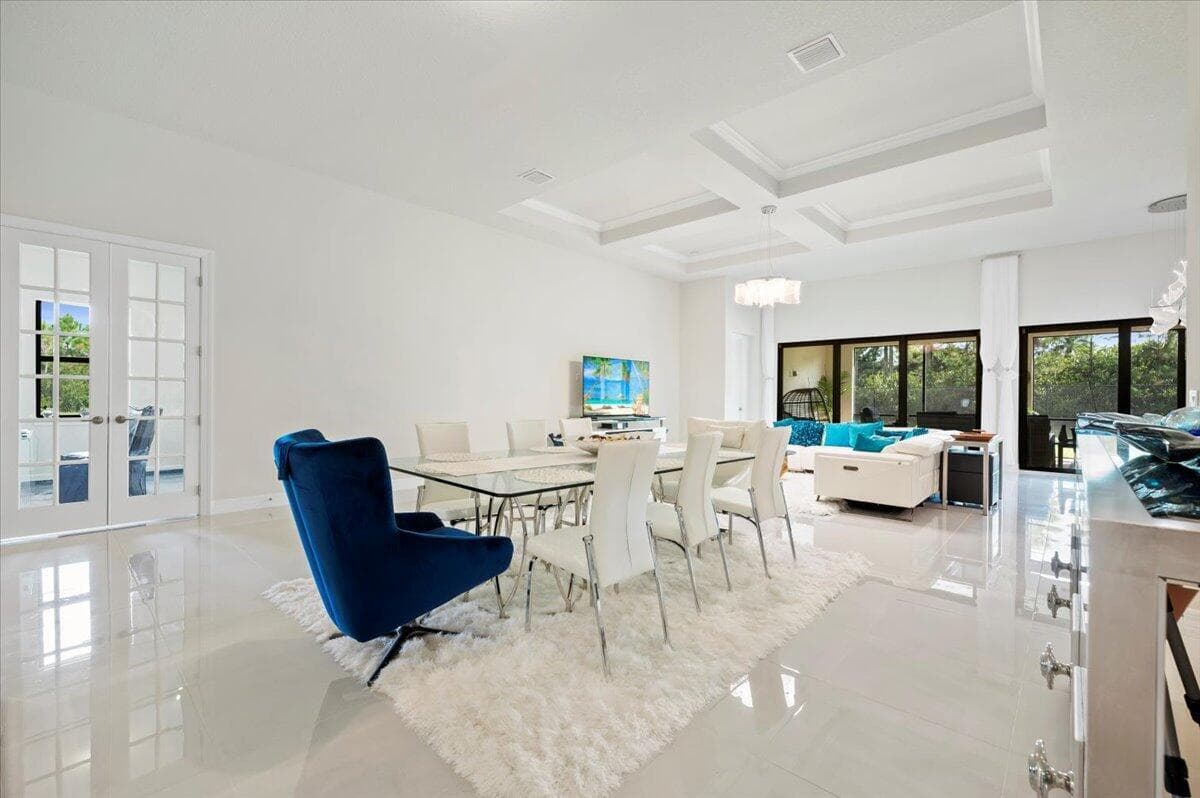 9132 Balsamo Drive, Palm Beach Gardens, FL 33412 photo 2