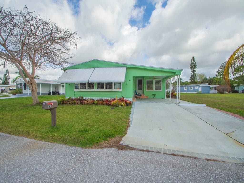 68 W Caribbean, Port St. Lucie, FL 34952 photo 4