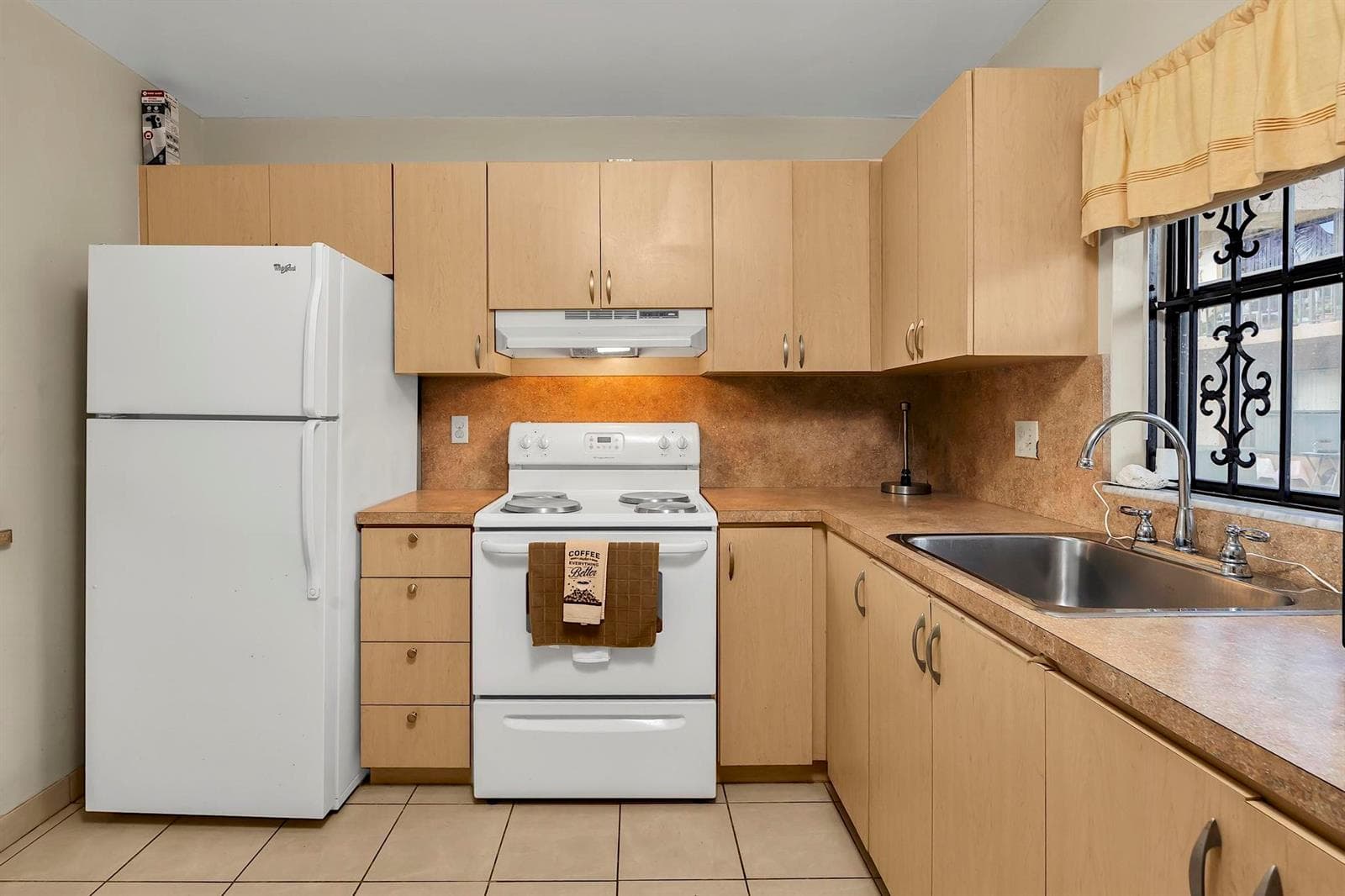 6715 W 26th Drive # 101-6, Hialeah, FL 33016 photo 4