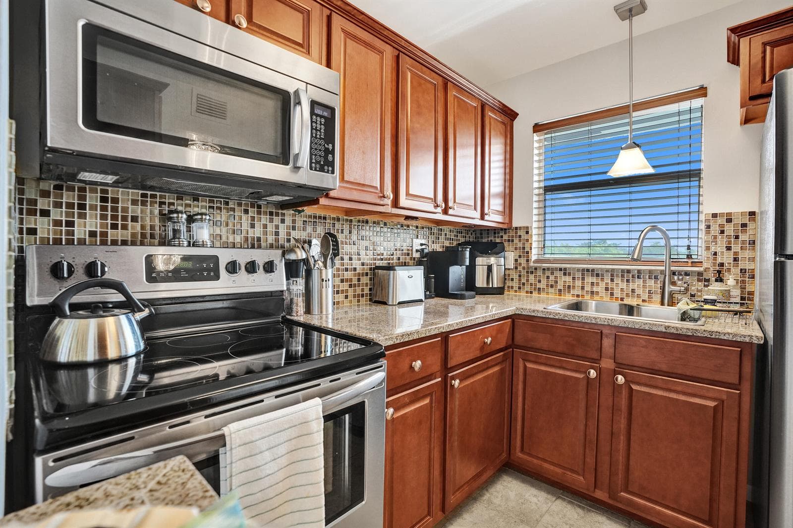 2901 E Sunrise Lakes Drive E # 305, Sunrise, FL 33322 photo 2