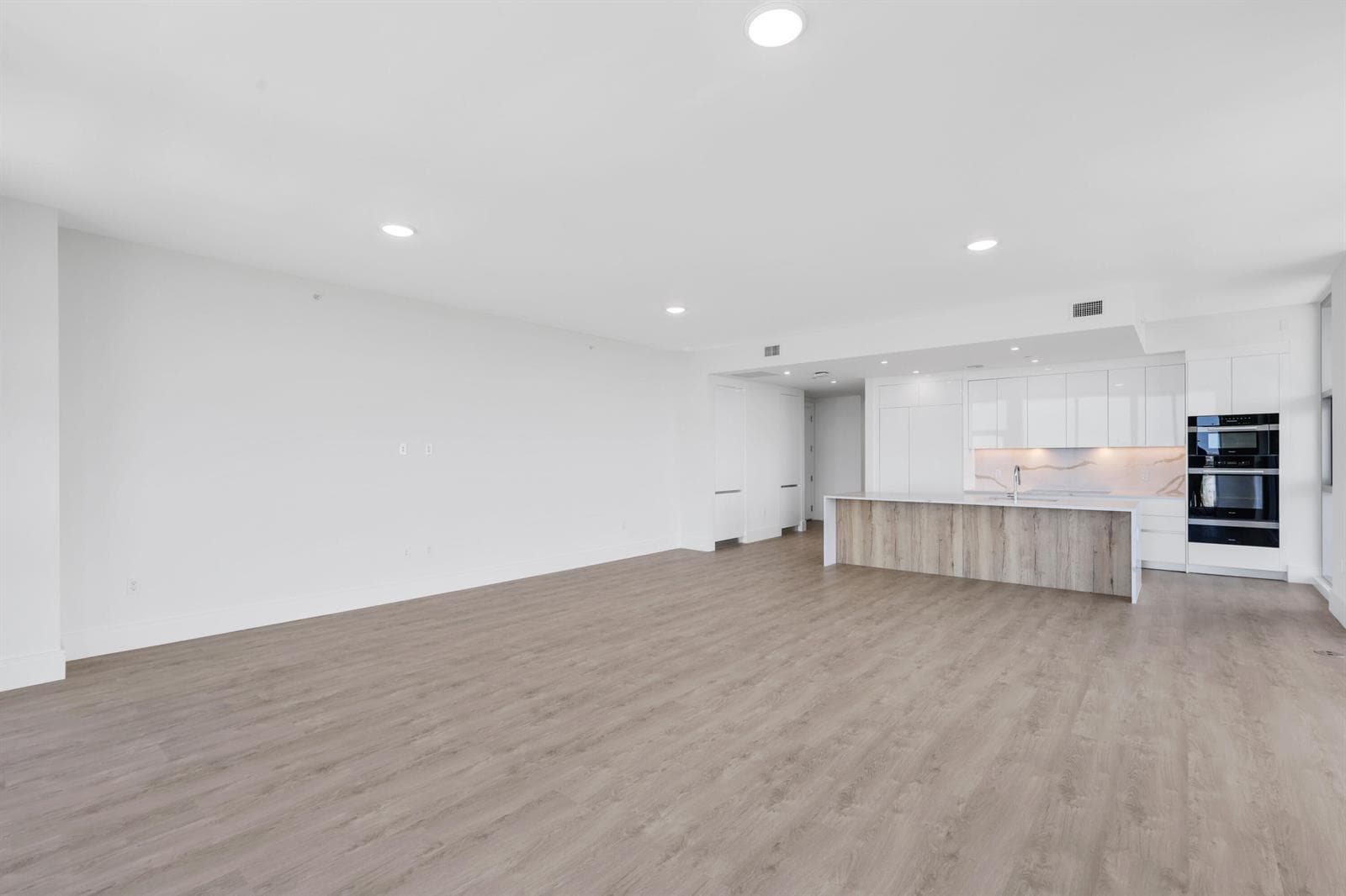 220 Lake Shore Drive # 1823, Lake Park, FL 33403 photo 4