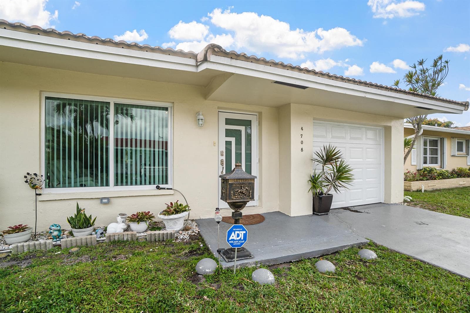 4708 NW 49th Drive, Tamarac, FL 33319 photo 4