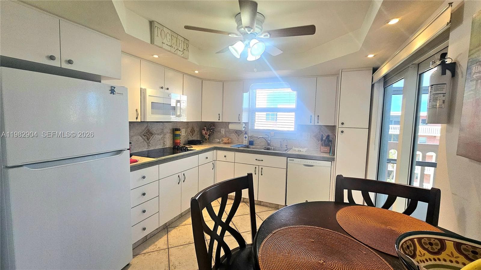 180 NE 12th Ave # 10E, Hallandale Beach, FL 33009 photo 3