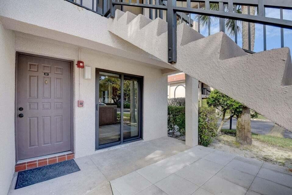 400 Club Circle # 101, Boca Raton, FL 33487 photo 3