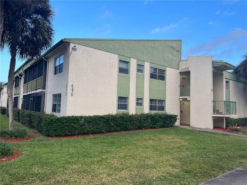 4270 NW 89th Ave # 104, Coral Springs, FL 33065 photo 2