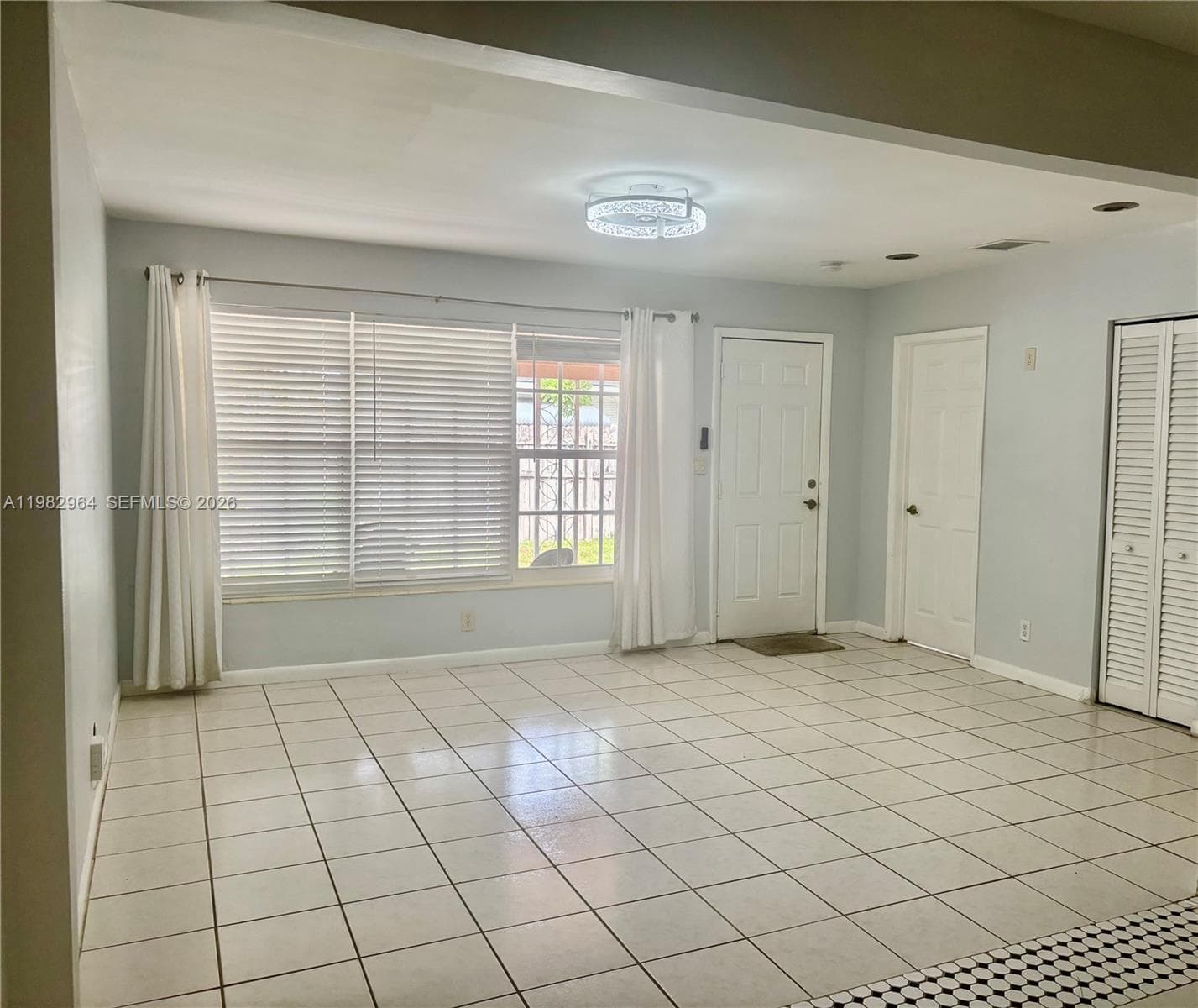 2016 NE 26th St # 2, Wilton Manors, FL 33305 photo 2