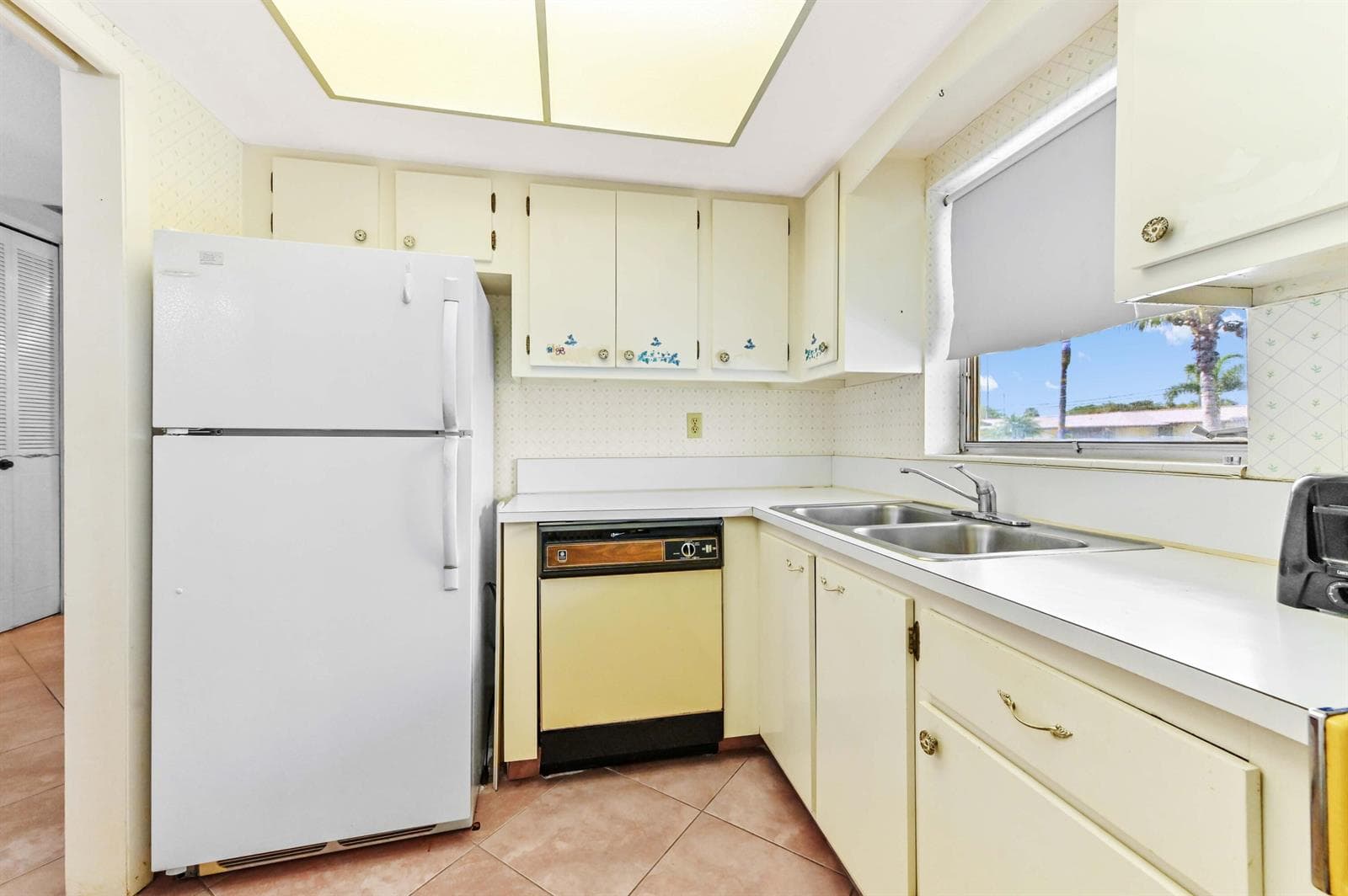 2915 Crosley Drive W # Unit B, West Palm Beach, FL 33415 photo 5