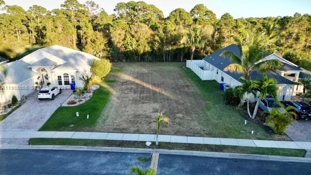 1570 SW 16th Ct SW, Vero Beach, FL 32962 photo 2