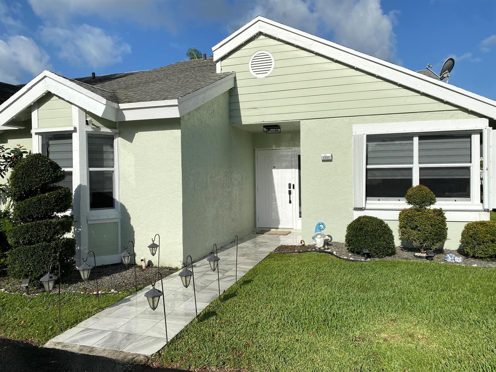 1101 SW 111th Terrace, Davie, FL 33324 photo 2