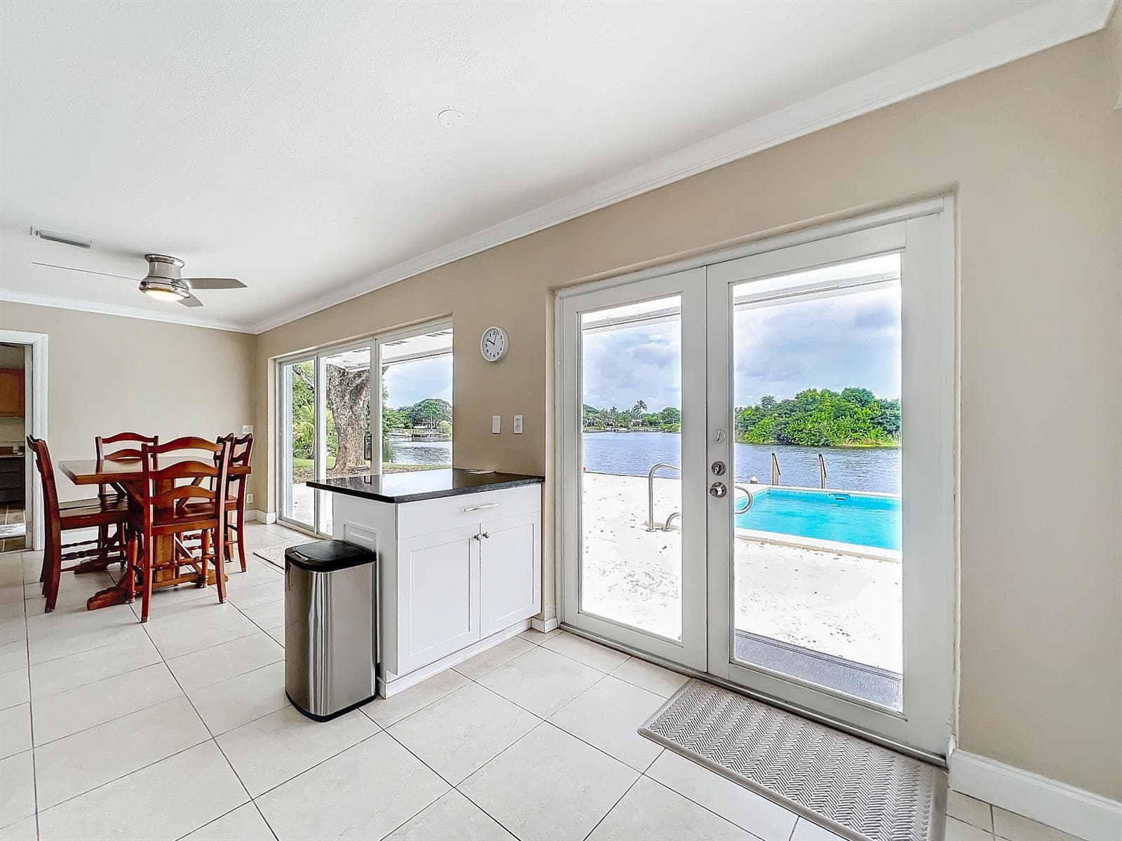 6803 Kingston Drive, Lake Worth, FL 33462 photo 5