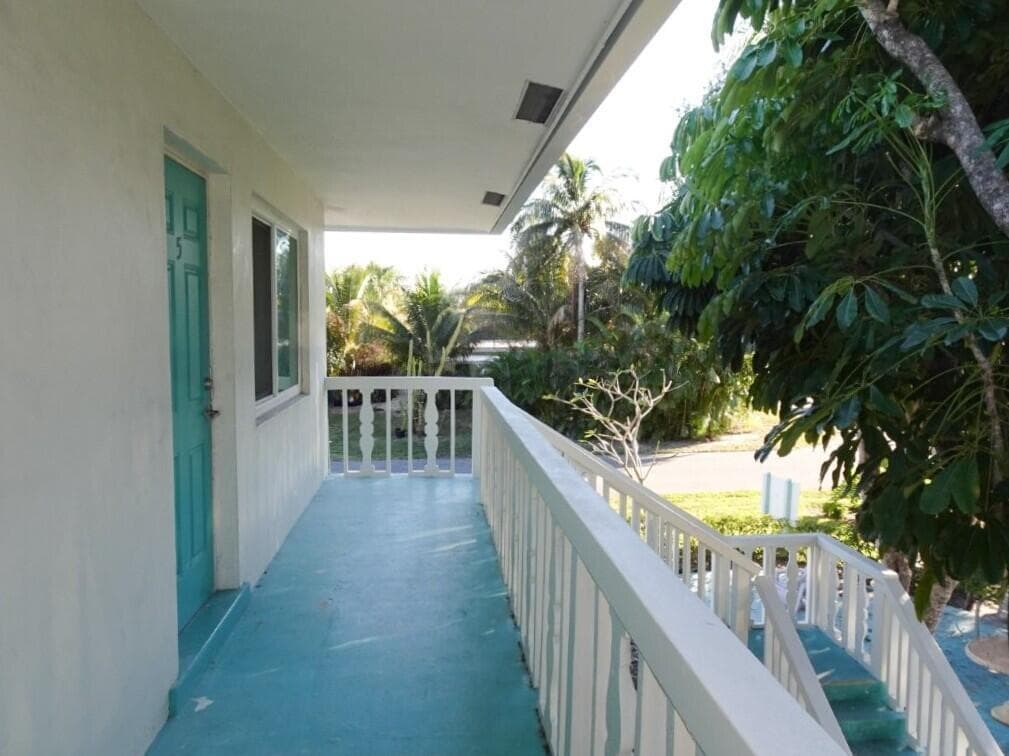 316 SE 1st Street # 5c, Boynton Beach, FL 33435 photo 2