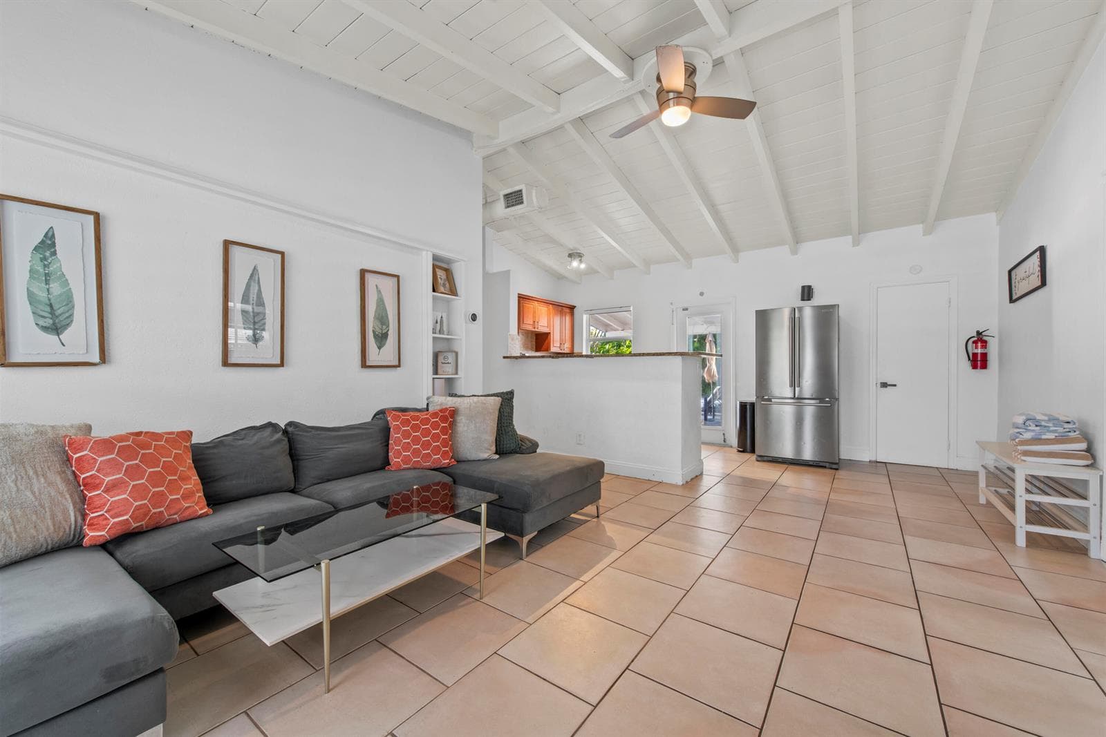 408 NW 29th Street, Wilton Manors, FL 33311 photo 3