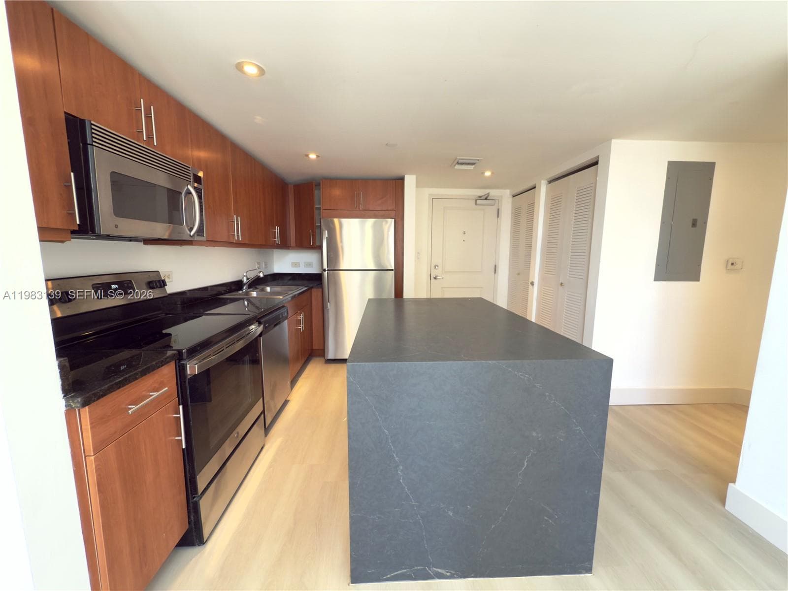 111 E Flagler St # 805, Miami, FL 33131 photo 4